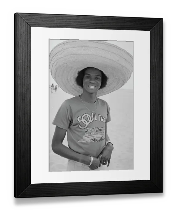 Framed Print : Soul Train Dancers (Right On! Magazine) Framed Print : Soul Train Dancers (Right On! Magazine)