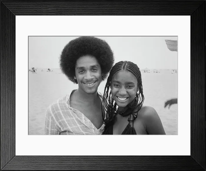 Framed Print : Soul Train Dancers (Right On! Magazine) Framed Print : Soul Train Dancers (Right On! Magazine)