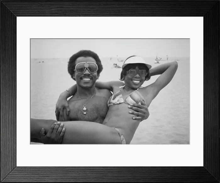 Framed Print : Soul Train Dancers (Right On! Magazine) Framed Print : Soul Train Dancers (Right On! Magazine)