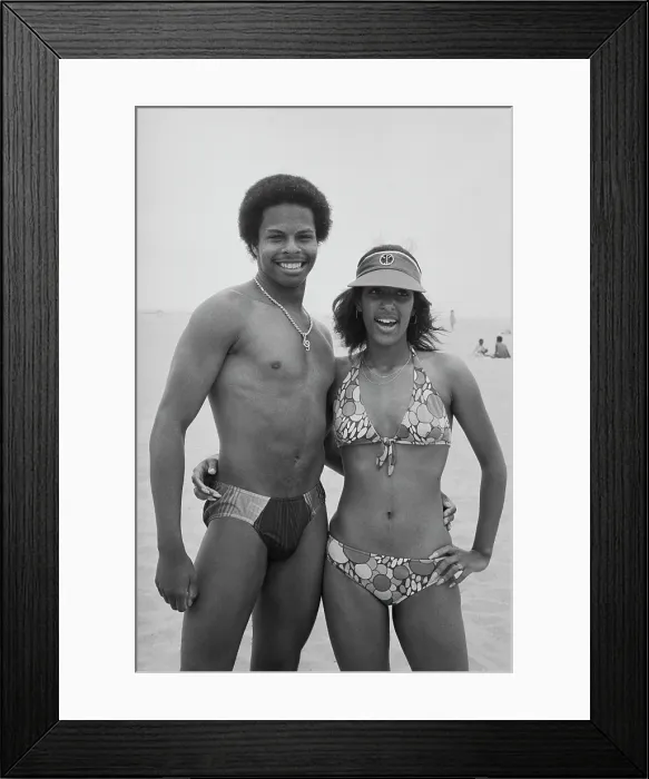 Framed Print : Soul Train Dancers (Right On! Magazine) Framed Print : Soul Train Dancers (Right On! Magazine)