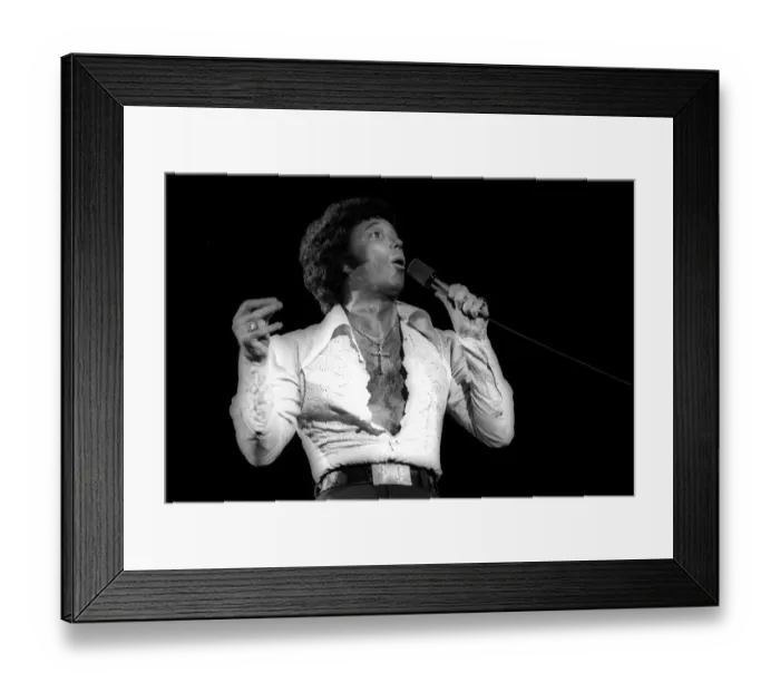 Framed Print : Photo of Tom Jones Framed Print : Photo of Tom Jones