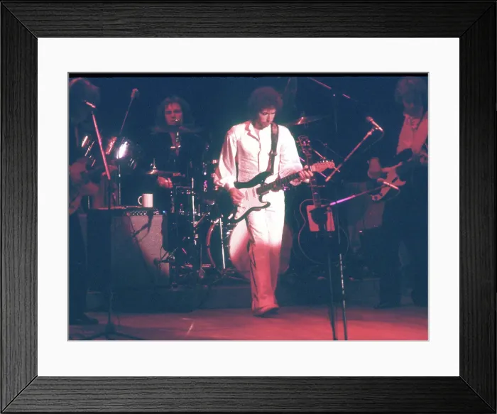 Framed Print : Bob Dylan Wears All White In 1978 Framed Print : Bob Dylan Wears All White In 1978