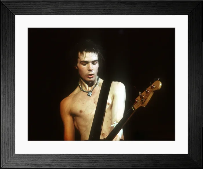 Framed Print : Sid Vicious Performs At The Sex Pistols Last Concert Framed Print : Sid Vicious Performs At The Sex Pistols Last Concert