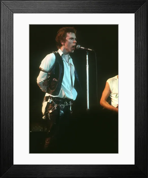 Framed Print : Johnny Rotten At Sex Pistols Last Concert Framed Print : Johnny Rotten At Sex Pistols Last Concert