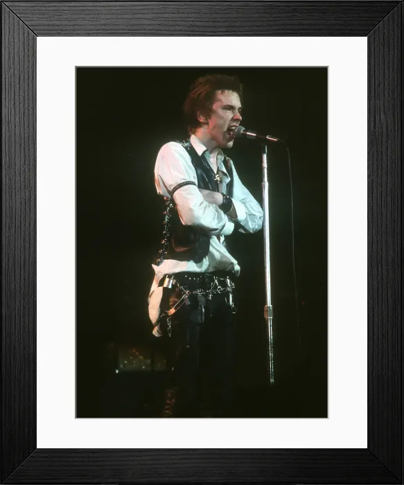 Framed Print : Johnny Rotten At Sex Pistols Last Concert Framed Print : Johnny Rotten At Sex Pistols Last Concert