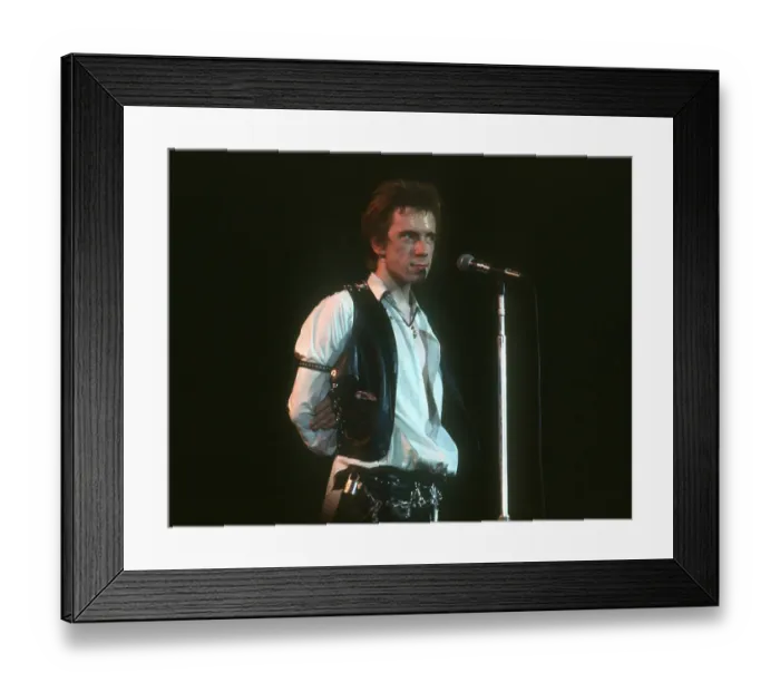 Framed Print : Johnny Rotten At Sex Pistols Last Concert Framed Print : Johnny Rotten At Sex Pistols Last Concert