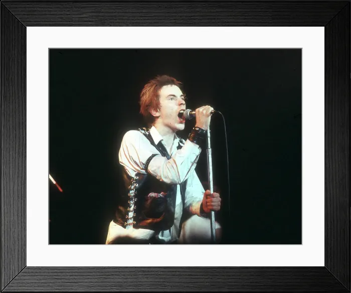 Framed Print : Johnny Rotten At Sex Pistols Last Concert Framed Print : Johnny Rotten At Sex Pistols Last Concert