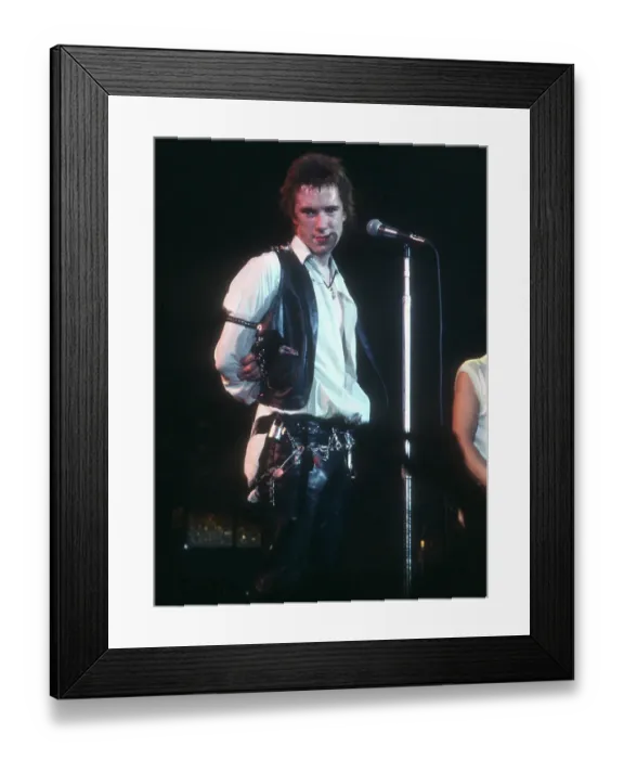 Framed Print : Johnny Rotten At Sex Pistols Last Concert Framed Print : Johnny Rotten At Sex Pistols Last Concert