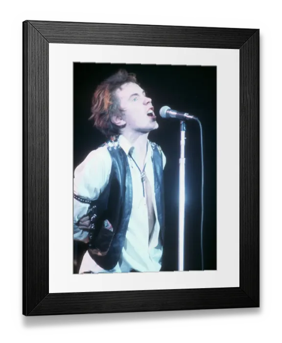Framed Print : Johnny Rotten At Sex Pistols Last Concert Framed Print : Johnny Rotten At Sex Pistols Last Concert