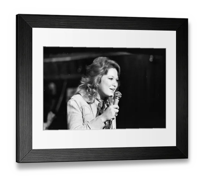 Framed Print : Tanya Tucker Performing Framed Print : Tanya Tucker Performing