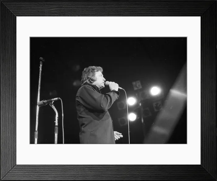 Framed Print : Johnny Cash Performing In Anaheim Framed Print : Johnny Cash Performing In Anaheim