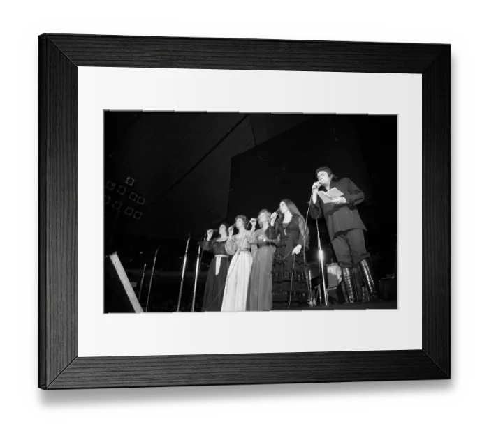 Framed Print : Johnny Cash & The Carter Sisters Performing Framed Print : Johnny Cash & The Carter Sisters Performing
