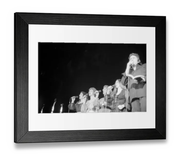 Framed Print : Johnny Cash & The Carter Sisters Performing Framed Print : Johnny Cash & The Carter Sisters Performing