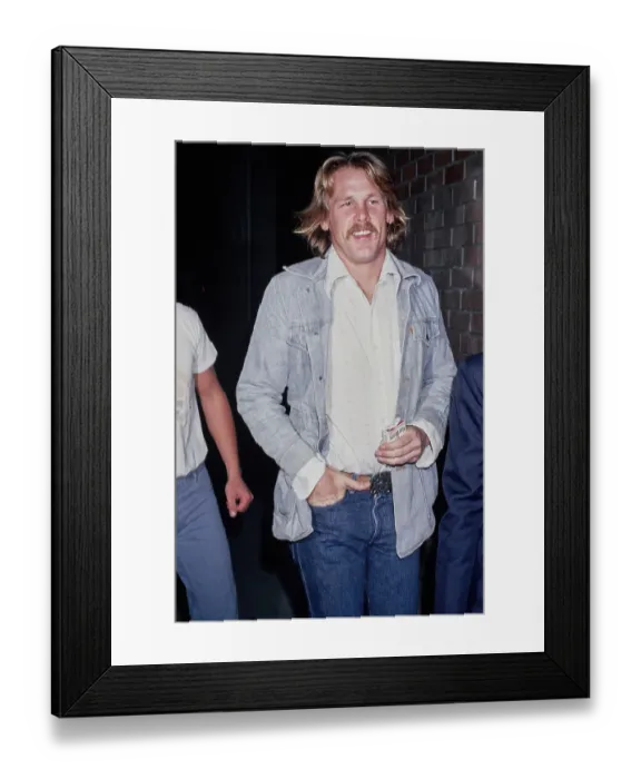 Framed Print : A Family Upside Down West Hollywood Premiere Framed Print : A Family Upside Down West Hollywood Premiere