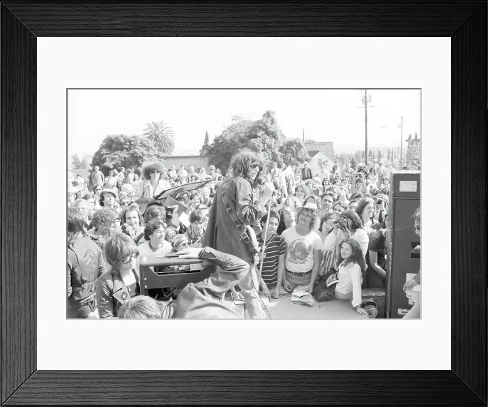 Framed Print : Performing At Licorice Pizza Framed Print : Performing At Licorice Pizza