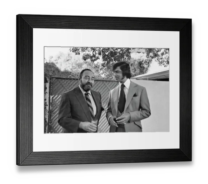 Framed Print : British Consul-General Gathering, Hancock Park, LA Framed Print : British Consul-General Gathering, Hancock Park, LA