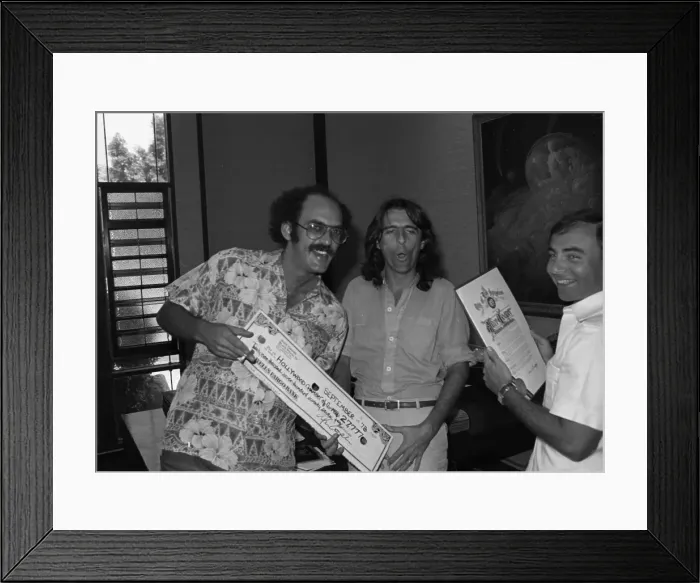 Framed Print : Alice Cooper Buys The O In The Hollywood Sign Framed Print : Alice Cooper Buys The O In The Hollywood Sign