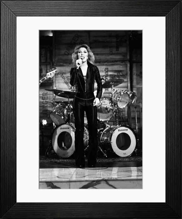 Framed Print : Tanya Tucker Performing Framed Print : Tanya Tucker Performing