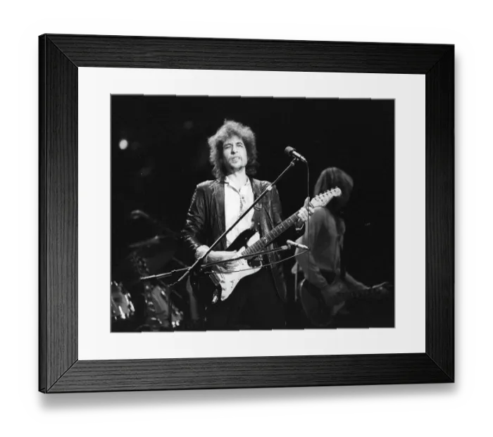 Framed Print : Bob Dylan Performs In Savannah Framed Print : Bob Dylan Performs In Savannah