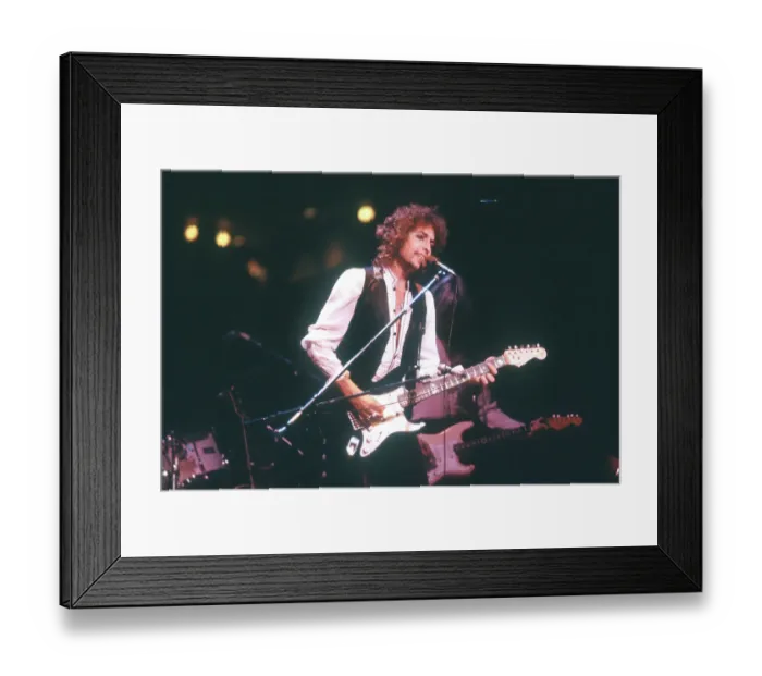 Framed Print : Dylan Performs In Atlanta