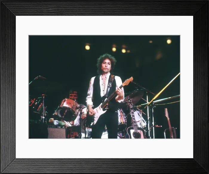 Framed Print : Dylan Performs In Atlanta Framed Print : Dylan Performs In Atlanta