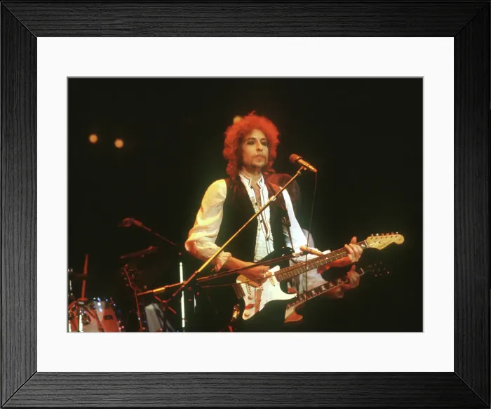 Framed Print : Dylan Performs In Atlanta Framed Print : Dylan Performs In Atlanta