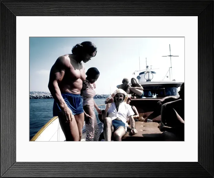 Framed Print : Arnold Schwarzenegger Framed Print : Arnold Schwarzenegger
