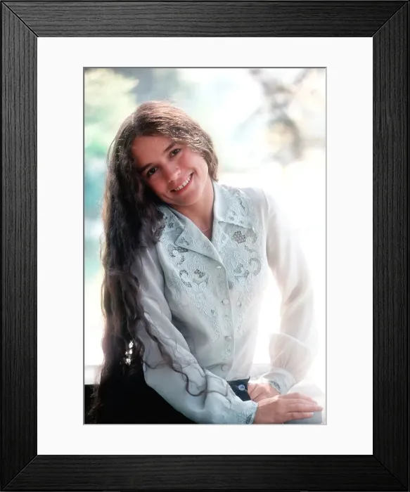 Framed Print : Photo of Nicolette Larson Framed Print : Photo of Nicolette Larson