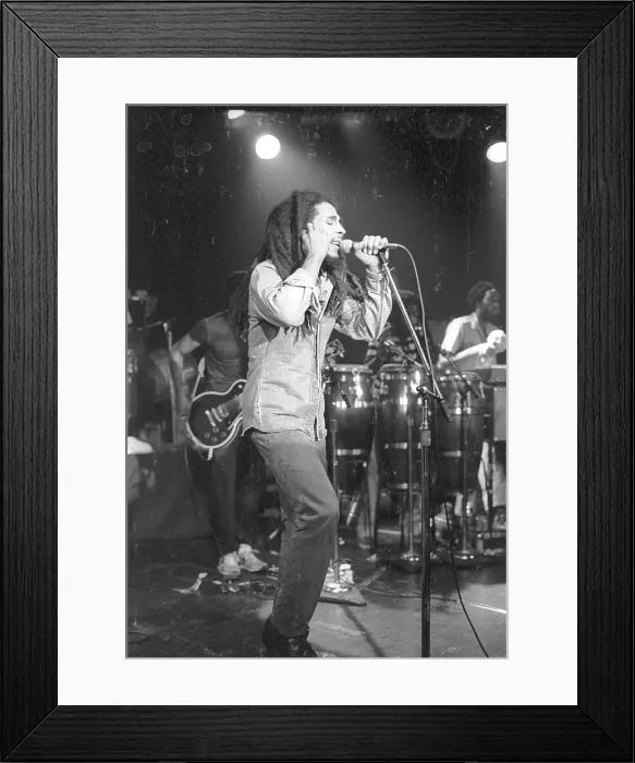 Framed Print : Photo of Bob Marley