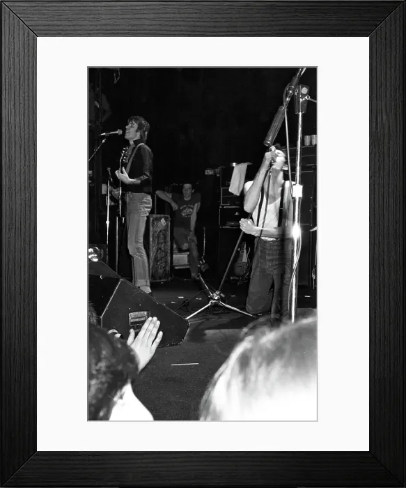 Framed Print : Photo of Sham 69 Framed Print : Photo of Sham 69