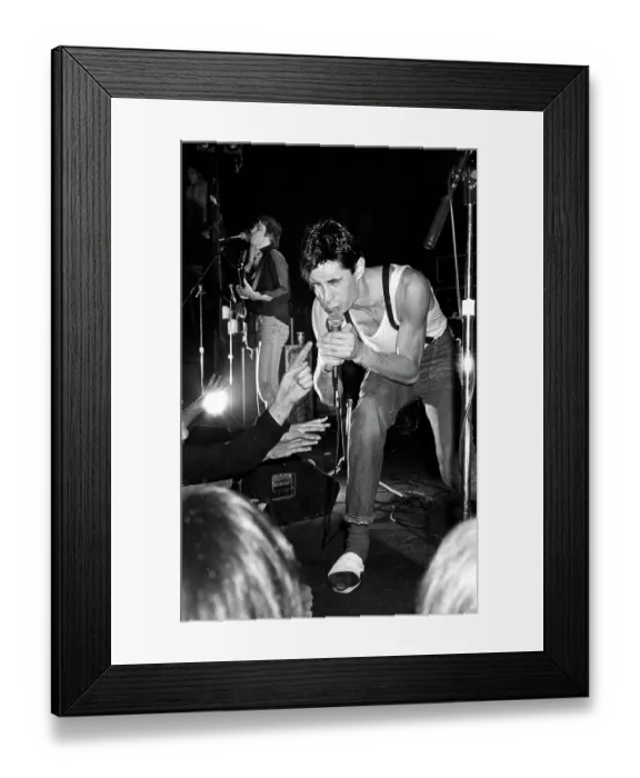 Framed Print : Photo of Sham 69 Framed Print : Photo of Sham 69