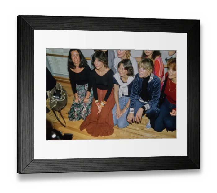 Framed Print : Ali MacGraw, Kate Jackson, Jane Fonda and Tina Louise
