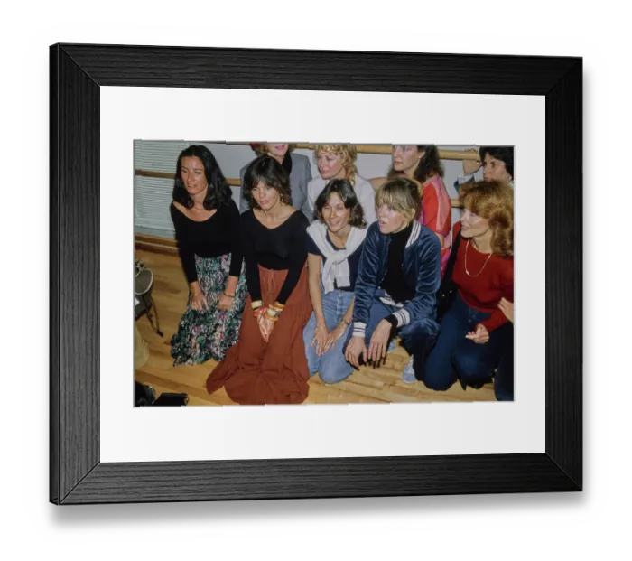 Framed Print : Ali MacGraw, Kate Jackson, Jane Fonda and Tina Louise