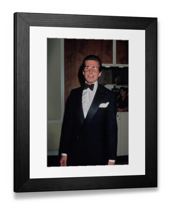 Framed Print : George Hamilton, American Actor Framed Print : George Hamilton, American Actor
