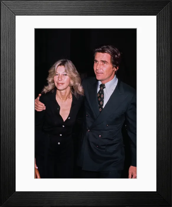 Framed Print : Jane Cameron Agee & James Brolin Framed Print : Jane Cameron Agee & James Brolin
