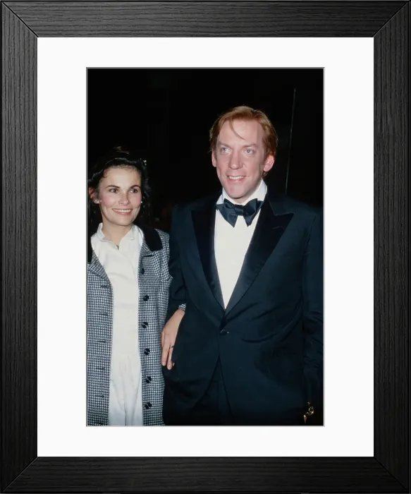 Framed Print : Francine Racette & Donald Sutherland Framed Print : Francine Racette & Donald Sutherland