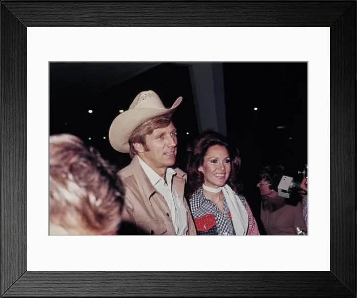 Framed Print : Gary Collins & Mary Ann Mobley Framed Print : Gary Collins & Mary Ann Mobley