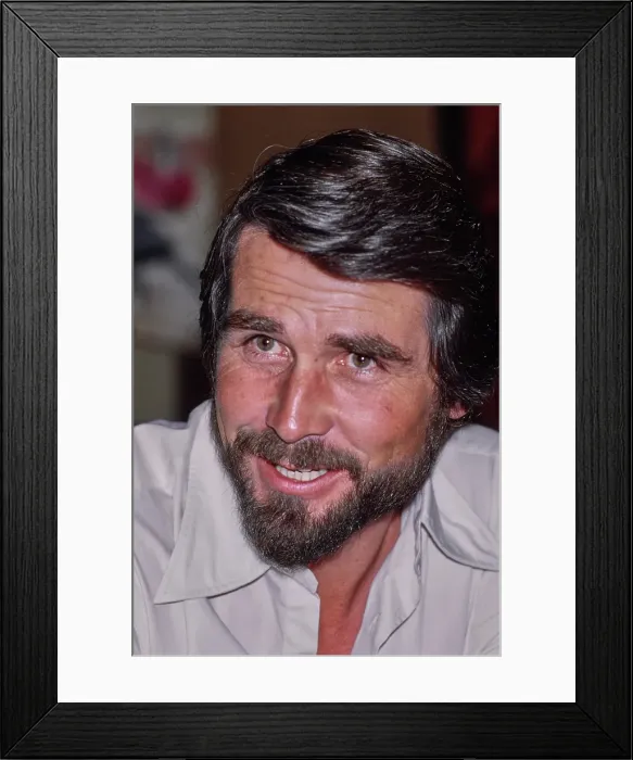 Framed Print : James Brolin