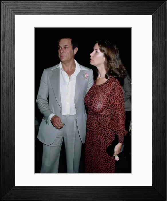 Framed Print : Tony Curtis & Leslie Allen Framed Print : Tony Curtis & Leslie Allen