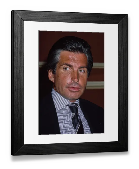 Framed Print : George Hamilton, American Actor Framed Print : George Hamilton, American Actor