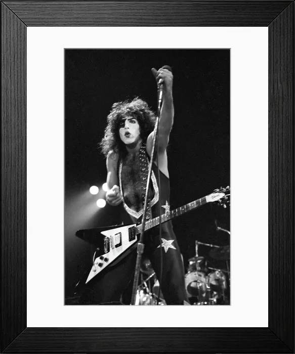 Framed Print : Photo of Paul Stanley Framed Print : Photo of Paul Stanley
