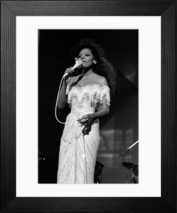 Framed Print : Diana Ross Performsing Framed Print : Diana Ross Performsing