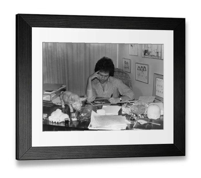 Framed Print : Richard Simmons Portrait Session at Home Framed Print : Richard Simmons Portrait Session at Home