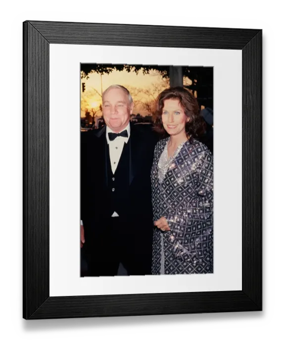 Framed Print : Loretta & Mooney Lynn At The Academy Awards Framed Print : Loretta & Mooney Lynn At The Academy Awards