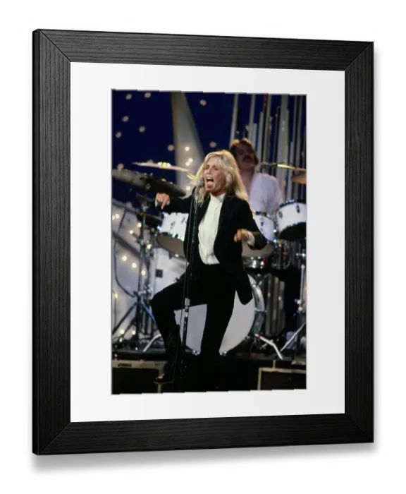 Framed Print : Kim Carnes Plays The Merv Griffin Show Framed Print : Kim Carnes Plays The Merv Griffin Show