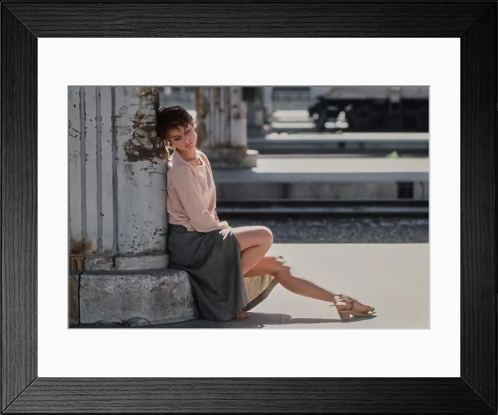 Framed Print : Nastassja Kinski Filming Cat People, 1981 Framed Print : Nastassja Kinski Filming Cat People, 1981