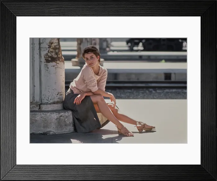 Framed Print : Nastassja Kinski Filming Cat People, 1981 Framed Print : Nastassja Kinski Filming Cat People, 1981