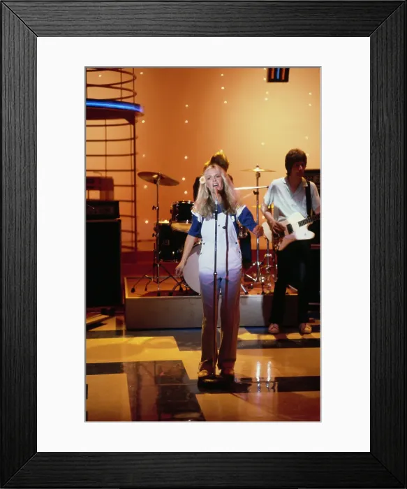Framed Print : Kim Carnes Plays American Bandstand Framed Print : Kim Carnes Plays American Bandstand