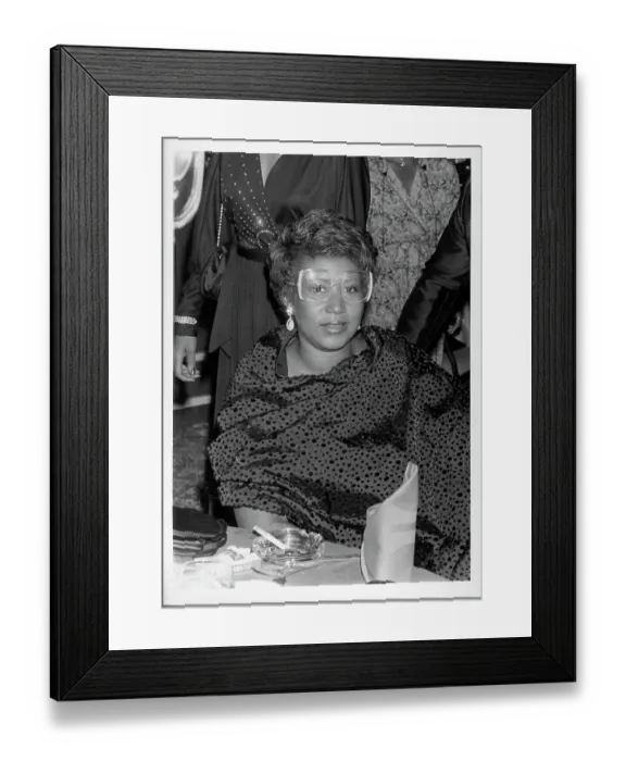 Framed Print : Aretha Franklin At An Event Framed Print : Aretha Franklin At An Event
