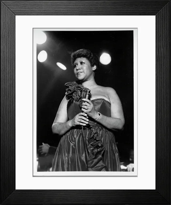 Framed Print : Queen Of Soul Performing